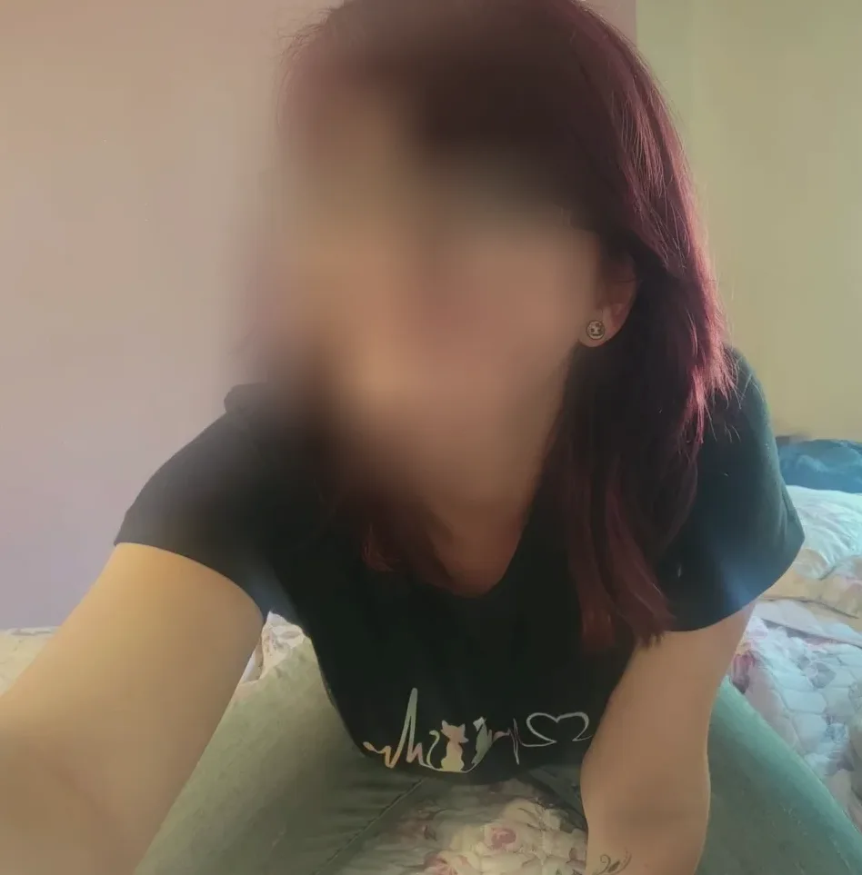 Emma, 21