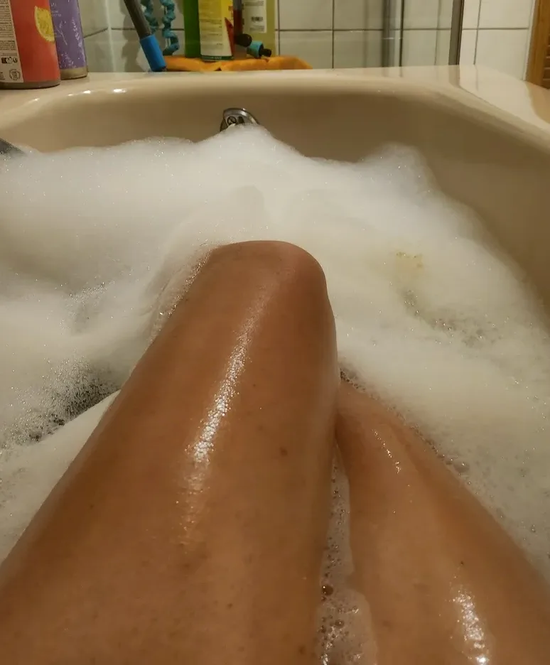 Leyla, 36