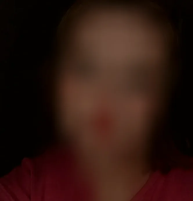 Nadine, 21