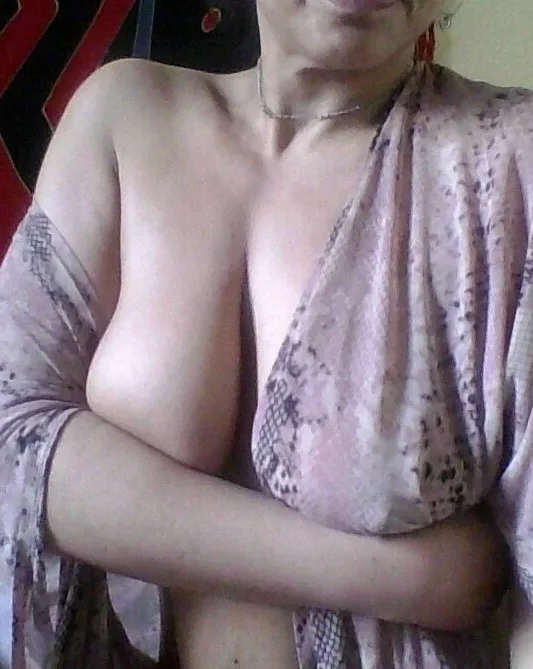 Sina, 25
