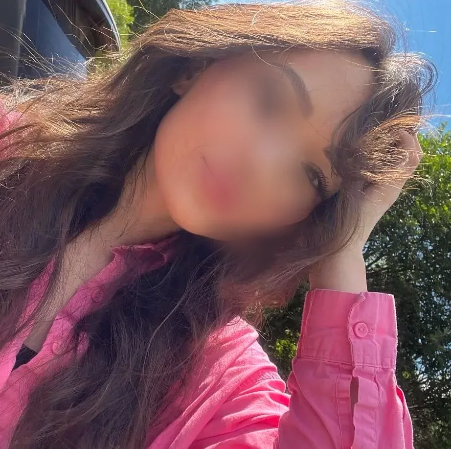 Sophia, 25